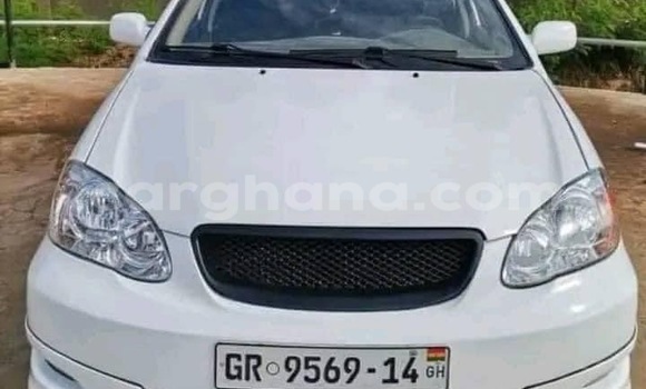 Ra Àlòkù Toyota Corolla funfun Ọkọ̀ in Accra ni Greater Accra Ra Àlòkù Toyota Corolla funfun Ọkọ̀ in Accra ni Greater Accra