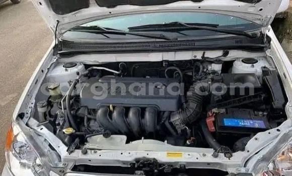Ra Àlòkù Toyota Corolla funfun Ọkọ̀ in Accra ni Greater Accra Ra Àlòkù Toyota Corolla funfun Ọkọ̀ in Accra ni Greater Accra