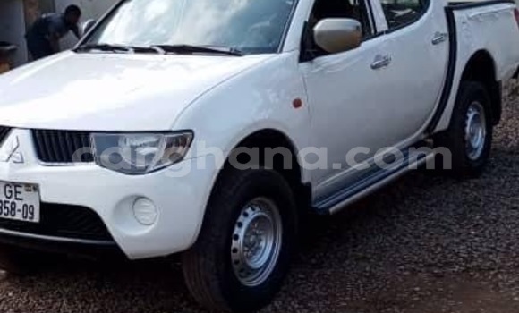 Ra Àlòkù Mitsubishi L200 Miiran Ọkọ̀ in Accra ni Greater Accra Ra Àlòkù Mitsubishi L200 Miiran Ọkọ̀ in Accra ni Greater Accra
