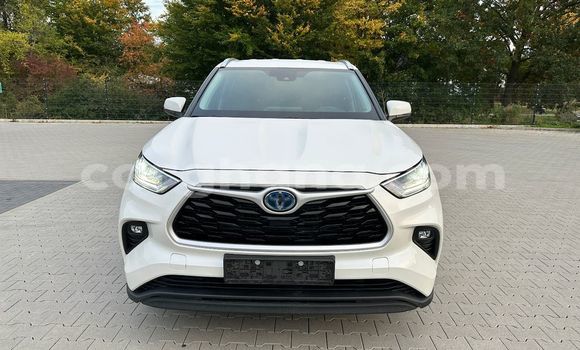 Buy Used Toyota Highlander White Car in Accra in Greater Accra