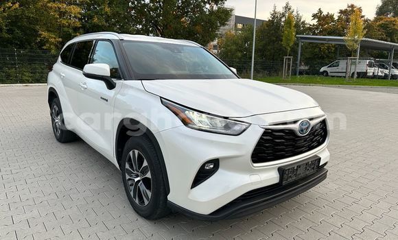 Sayi Na hannu Toyota Highlander White Mota in Accra a Greater Accra Sayi Na hannu Toyota Highlander White Mota in Accra a Greater Accra