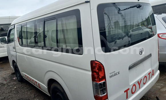 Buy Used Toyota Hiace White Car in Accra in Greater Accra Buy Used Toyota Hiace White Car in Accra in Greater Accra