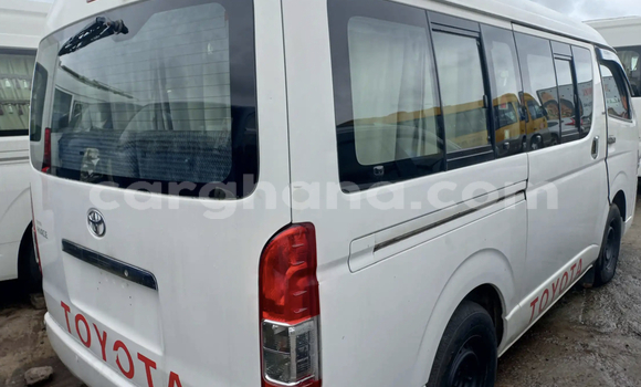 Buy Used Toyota Hiace White Car in Accra in Greater Accra Buy Used Toyota Hiace White Car in Accra in Greater Accra