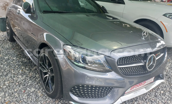 Sayi Na hannu Mercedes‒Benz C-klasse Black Mota in Accra a Greater Accra Sayi Na hannu Mercedes‒Benz C-klasse Black Mota in Accra a Greater Accra