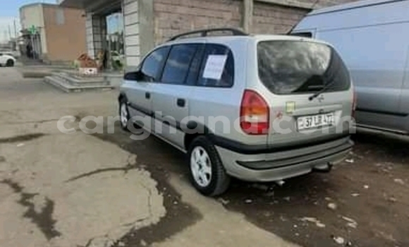 Buy Used Opel Zafira Silver Car in Accra in Greater Accra Buy Used Opel Zafira Silver Car in Accra in Greater Accra