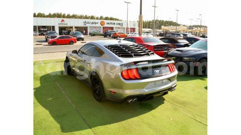 Big with watermark ford mustang ashanti import dubai 51694