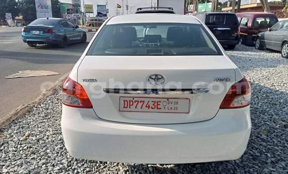 Buy Used Toyota Yaris White Car in Sekondi–Takoradi Metropolitan in Western