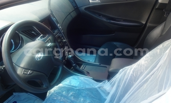 Ra Àlòkù Hyundai Sonata Silver Ọkọ̀ in Accra ni Greater Accra Ra Àlòkù Hyundai Sonata Silver Ọkọ̀ in Accra ni Greater Accra