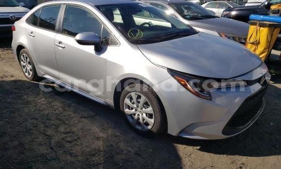 Sayi Na hannu Toyota Corolla Azurfa Mota in Accra a Greater Accra