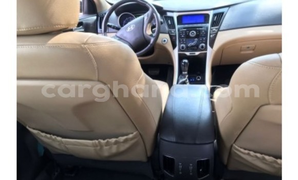 Ra Àlòkù Hyundai Sonata Silver Ọkọ̀ in Accra ni Greater Accra Ra Àlòkù Hyundai Sonata Silver Ọkọ̀ in Accra ni Greater Accra