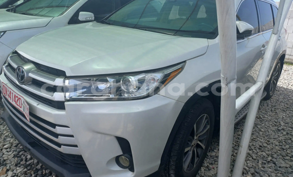 Sayi Na hannu Toyota Highlander White Mota in Accra a Greater Accra Sayi Na hannu Toyota Highlander White Mota in Accra a Greater Accra
