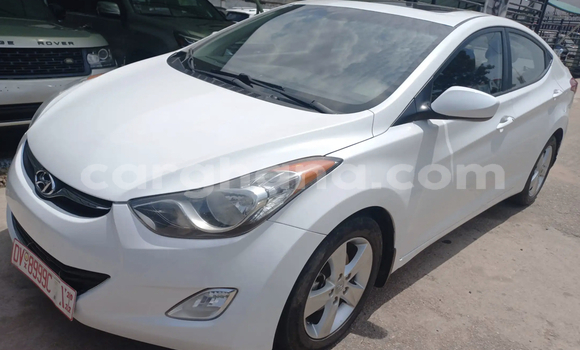 Sayi Na hannu Hyundai Elantra White Mota in Accra a Greater Accra
