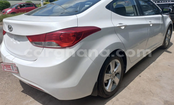 Buy Used Hyundai Elantra White Car in Accra in Greater Accra Buy Used Hyundai Elantra White Car in Accra in Greater Accra