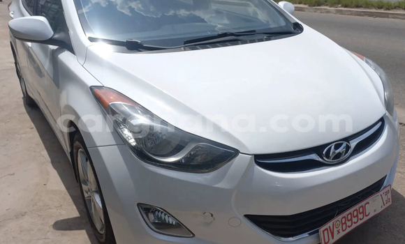 Buy Used Hyundai Elantra White Car in Accra in Greater Accra Buy Used Hyundai Elantra White Car in Accra in Greater Accra