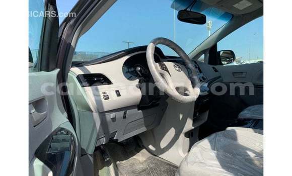 Buy Import Toyota Sienna Brown Car in Import - Dubai in Ashanti Buy Import Toyota Sienna Brown Car in Import - Dubai in Ashanti