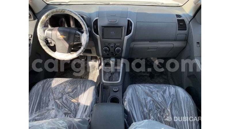 Big with watermark chevrolet colorado ashanti import dubai 51740