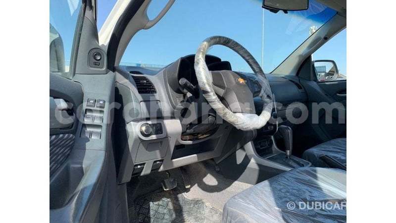 Big with watermark chevrolet colorado ashanti import dubai 51740