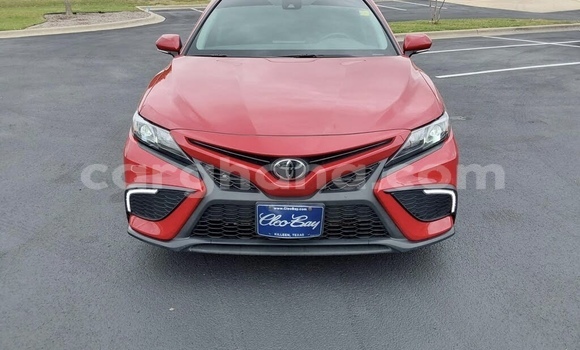 Ra Àlòkù Toyota Camry Red Ọkọ̀ in Accra ni Greater Accra