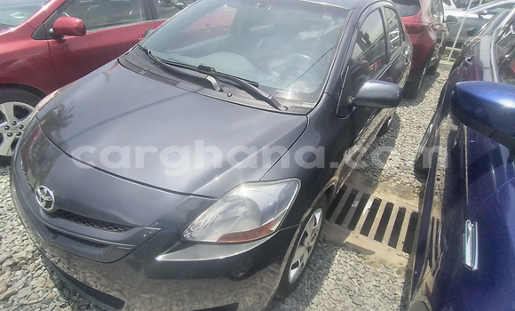 Ra Àlòkù Toyota Yaris Silver Ọkọ̀ in Accra ni Greater Accra Ra Àlòkù Toyota Yaris Silver Ọkọ̀ in Accra ni Greater Accra