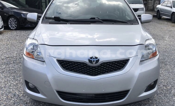 Ra Àlòkù Toyota Yaris Silver Ọkọ̀ in Accra ni Greater Accra Ra Àlòkù Toyota Yaris Silver Ọkọ̀ in Accra ni Greater Accra