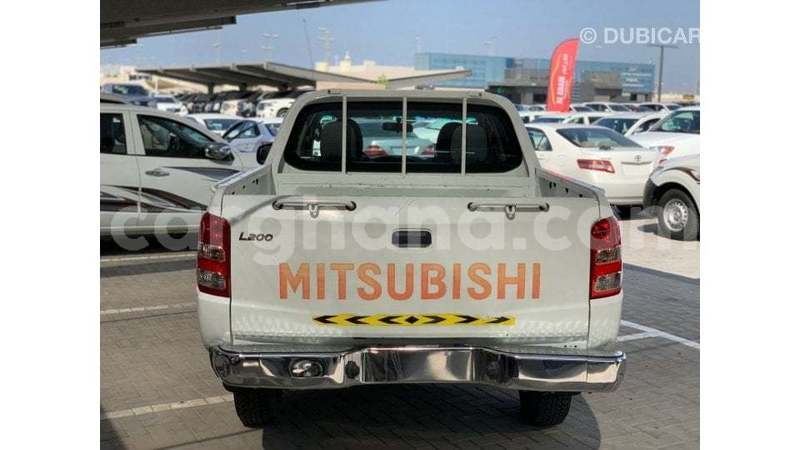 Big with watermark mitsubishi l200 ashanti import dubai 51807