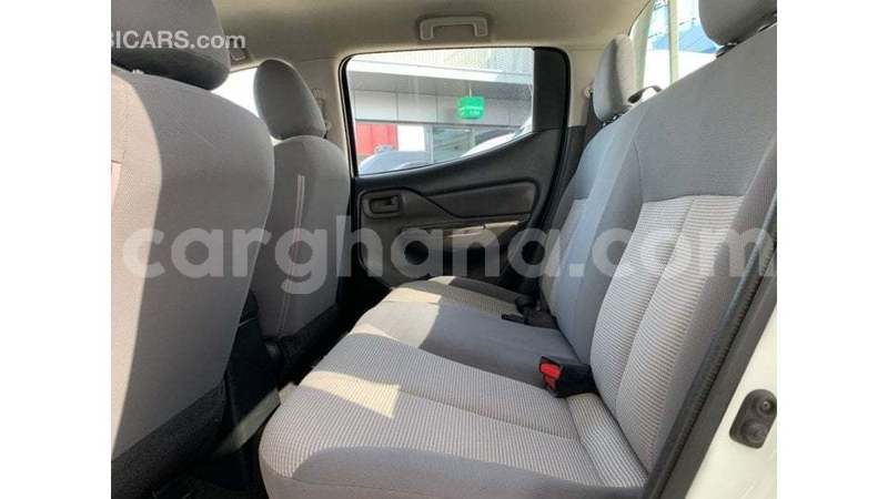 Big with watermark mitsubishi l200 ashanti import dubai 51807