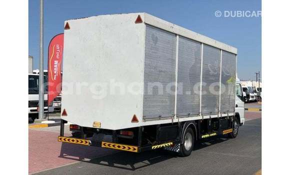 Ra Imported Mitsubishi i funfun Ọkọ̀ in Import - Dubai ni Ashanti Ra Imported Mitsubishi i funfun Ọkọ̀ in Import - Dubai ni Ashanti