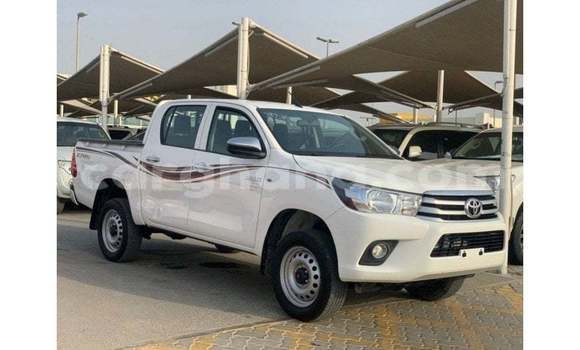 Buy Import Toyota Hilux White Car in Import - Dubai in Ashanti Buy Import Toyota Hilux White Car in Import - Dubai in Ashanti