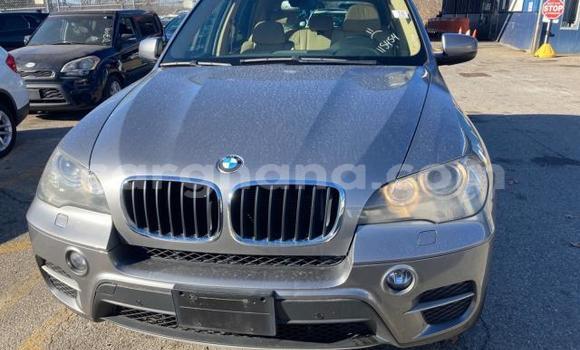 Ra Àlòkù BMW X5 Brown Ọkọ̀ in Accra ni Greater Accra
