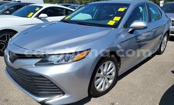 Buy Used Toyota Camry Silver Car in Accra in Greater Accra