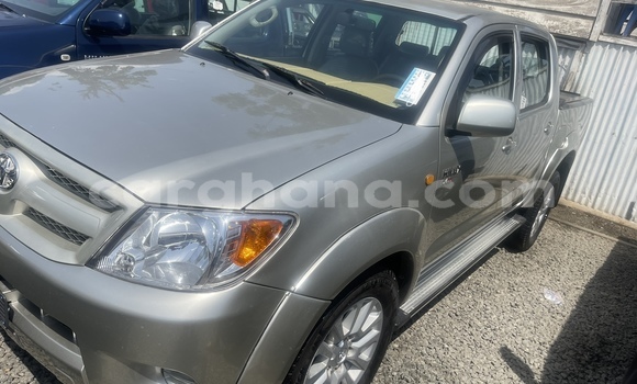 Ra Àlòkù Toyota Hilux Miiran Ọkọ̀ in Accra ni Greater Accra