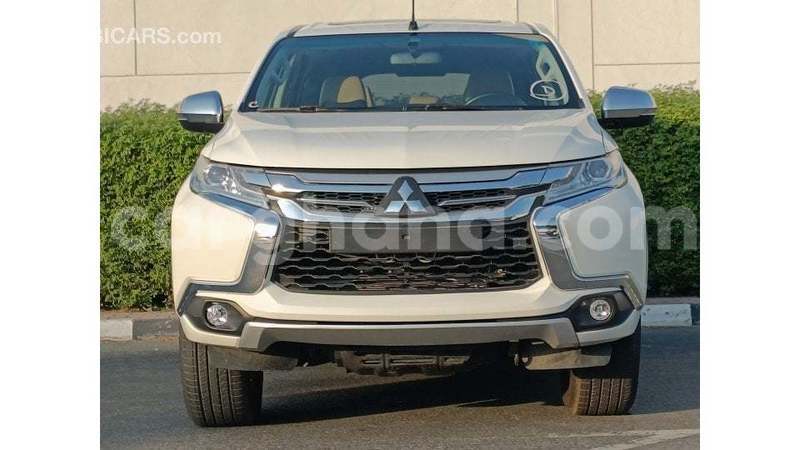 Big with watermark mitsubishi montero ashanti import dubai 51863