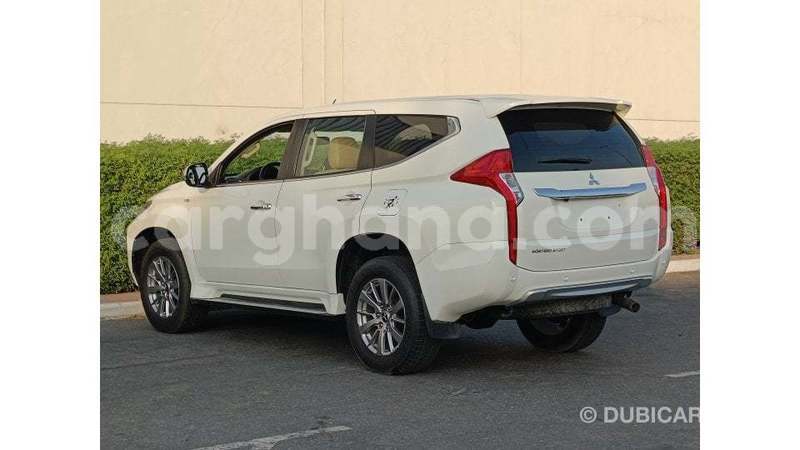 Big with watermark mitsubishi montero ashanti import dubai 51863