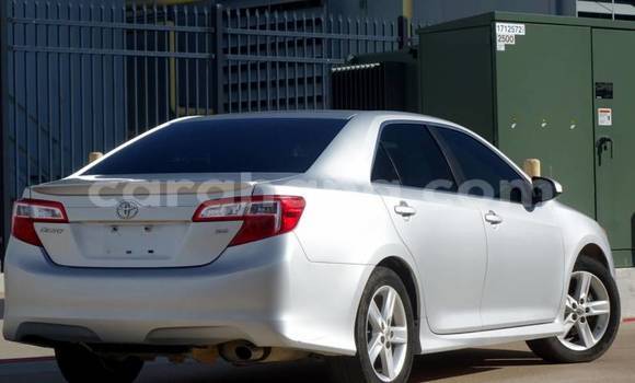 Sayi Na hannu Toyota Camry Azurfa Mota in Accra a Greater Accra Sayi Na hannu Toyota Camry Azurfa Mota in Accra a Greater Accra