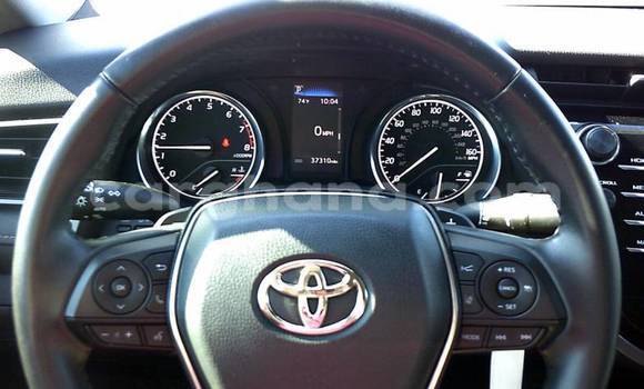 Sayi Na hannu Toyota Camry White Mota in Accra a Greater Accra Sayi Na hannu Toyota Camry White Mota in Accra a Greater Accra