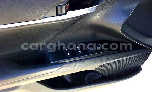 Sayi Na hannu Toyota Camry White Mota in Accra a Greater Accra Sayi Na hannu Toyota Camry White Mota in Accra a Greater Accra