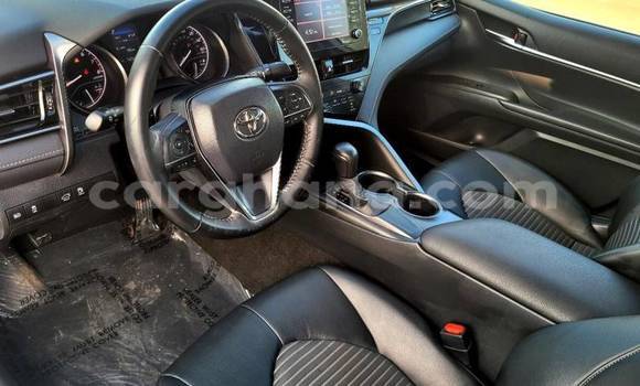 Sayi Na hannu Toyota Camry White Mota in Accra a Greater Accra Sayi Na hannu Toyota Camry White Mota in Accra a Greater Accra