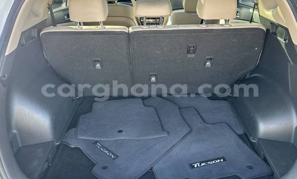 Ra Àlòkù Hyundai Tucson funfun Ọkọ̀ in Accra ni Greater Accra Ra Àlòkù Hyundai Tucson funfun Ọkọ̀ in Accra ni Greater Accra