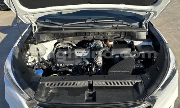 Ra Àlòkù Hyundai Tucson funfun Ọkọ̀ in Accra ni Greater Accra Ra Àlòkù Hyundai Tucson funfun Ọkọ̀ in Accra ni Greater Accra