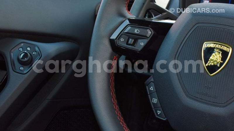 Big with watermark lamborghini huracan ashanti import dubai 51873