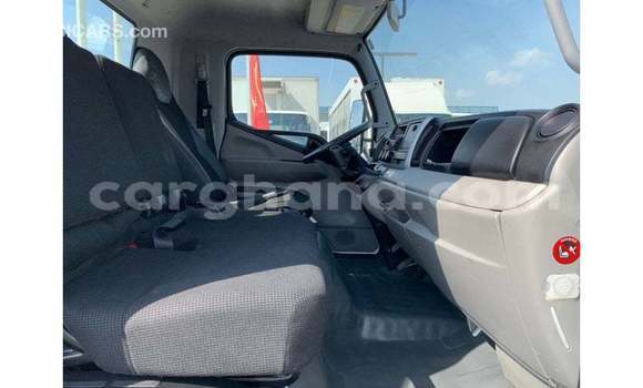 Ra Imported Mitsubishi i funfun Ọkọ̀ in Import - Dubai ni Ashanti Ra Imported Mitsubishi i funfun Ọkọ̀ in Import - Dubai ni Ashanti