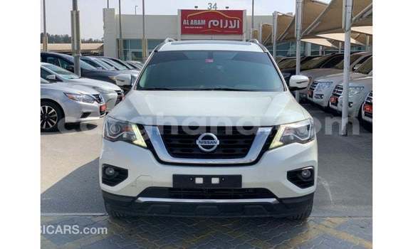 Ra Imported Nissan Pathfinder funfun Ọkọ̀ in Import - Dubai ni Ashanti Ra Imported Nissan Pathfinder funfun Ọkọ̀ in Import - Dubai ni Ashanti