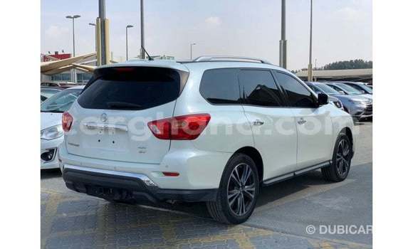 Ra Imported Nissan Pathfinder funfun Ọkọ̀ in Import - Dubai ni Ashanti Ra Imported Nissan Pathfinder funfun Ọkọ̀ in Import - Dubai ni Ashanti