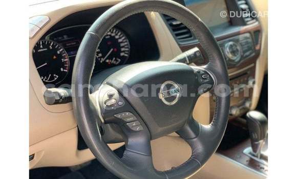 Ra Imported Nissan Pathfinder funfun Ọkọ̀ in Import - Dubai ni Ashanti Ra Imported Nissan Pathfinder funfun Ọkọ̀ in Import - Dubai ni Ashanti