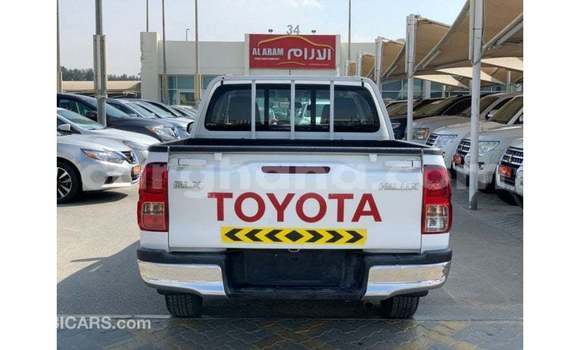 Buy Import Toyota Hilux White Car in Import - Dubai in Ashanti Buy Import Toyota Hilux White Car in Import - Dubai in Ashanti