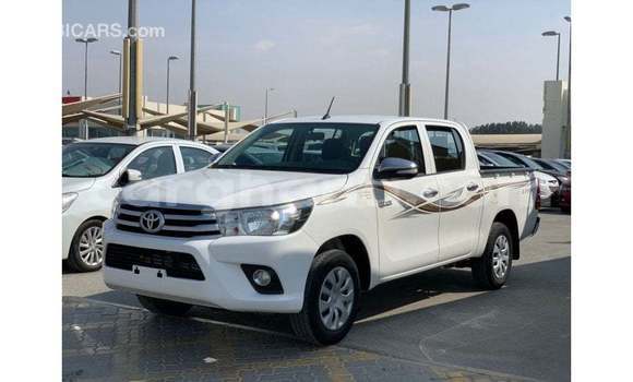Ra Imported Toyota Hilux funfun Ọkọ̀ in Import - Dubai ni Ashanti Ra Imported Toyota Hilux funfun Ọkọ̀ in Import - Dubai ni Ashanti
