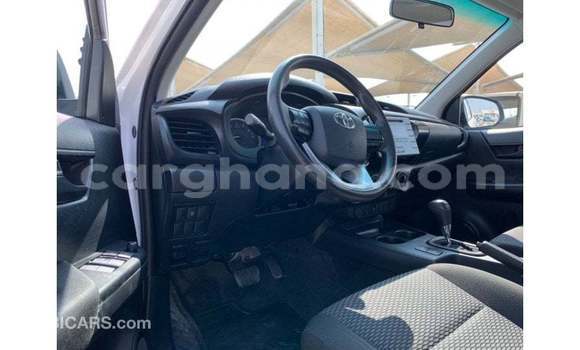 Ra Imported Toyota Hilux funfun Ọkọ̀ in Import - Dubai ni Ashanti Ra Imported Toyota Hilux funfun Ọkọ̀ in Import - Dubai ni Ashanti