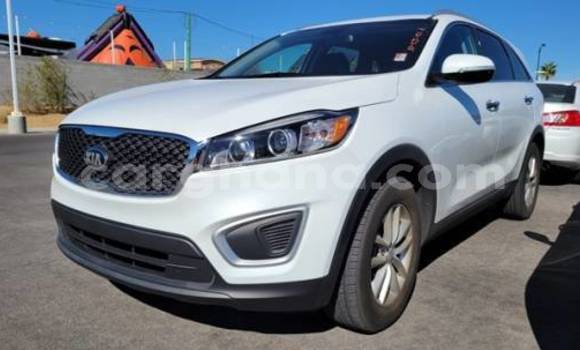 Sayi Na hannu Kia Sportage White Mota in Accra a Greater Accra