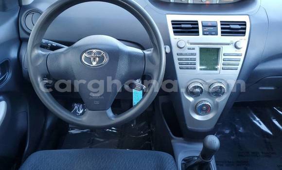 Sayi Na hannu Toyota Yaris White Mota in Accra a Greater Accra Sayi Na hannu Toyota Yaris White Mota in Accra a Greater Accra