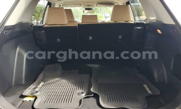 Sayi Na hannu Toyota RAV4 White Mota in Accra a Greater Accra Sayi Na hannu Toyota RAV4 White Mota in Accra a Greater Accra